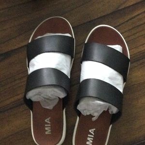 MIA Sandals